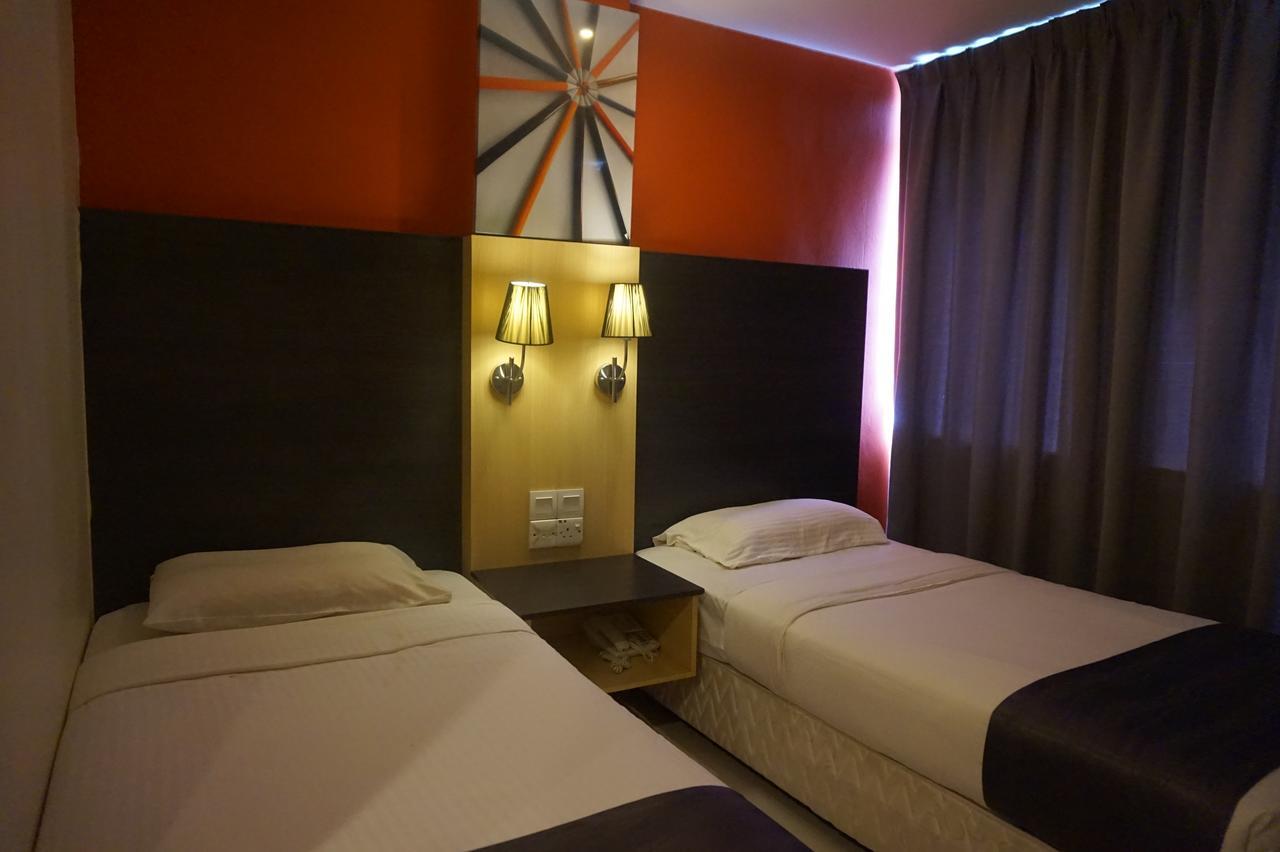 Oyo 786 The Citilite Hotel Kuantan Ngoại thất bức ảnh